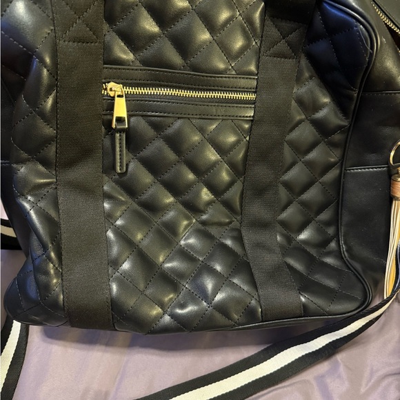 Black Quilted Tote Shoulder Bag - Picture 2 of 5